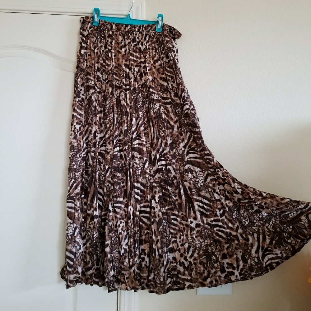 Brown broom skirt
